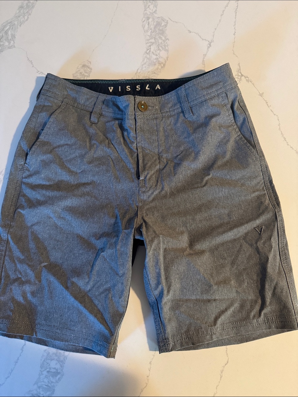 VISSLA Men's Slate Gray Flat Front Shorts